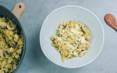 Bulgur s kuřecím masem – jednoduchý oběd z jedné pánve